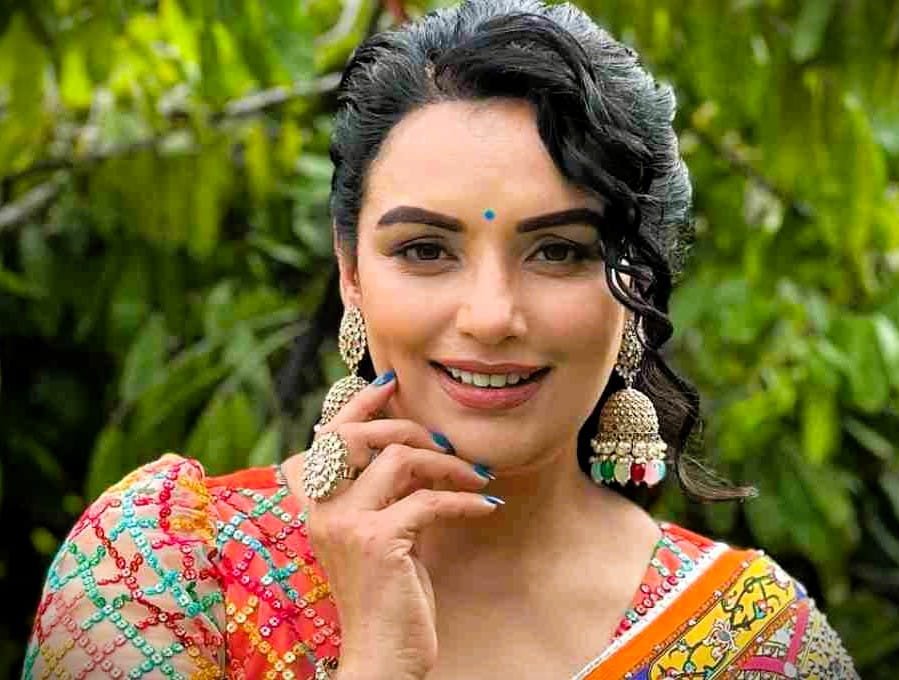 Malayalam actress shwetha menon was elected the first woman president of amma in 2025